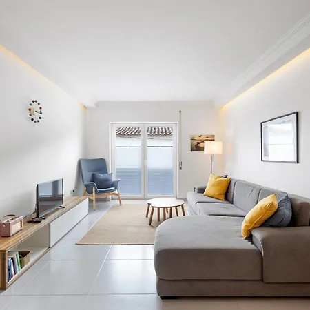 Penthouse Феррел